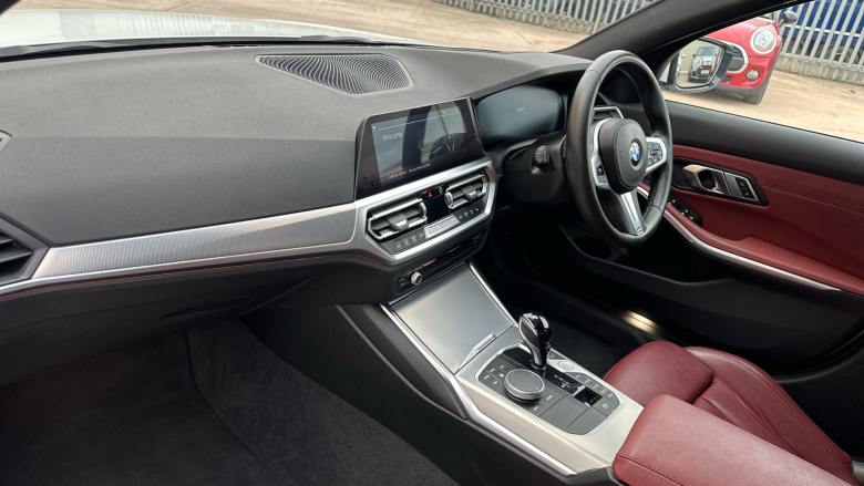 BMW 3 Series 320i M Sport 4dr Step Auto [Tech/Pro Pack] Petrol Saloon